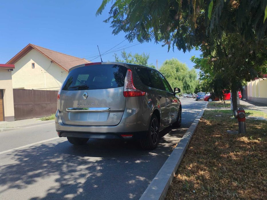 RENAULT Grand Scenic 2012 — imagine 3