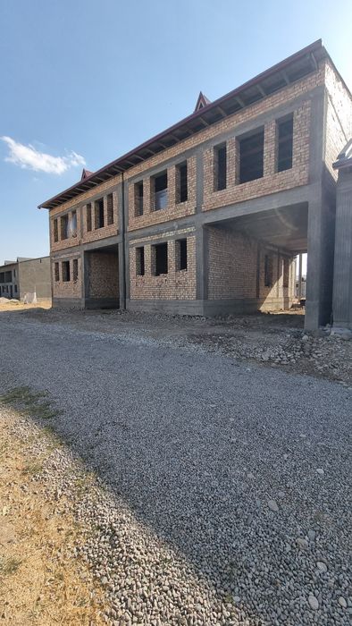 Tashkent shaxar Yashnabod tumani Tuzel arkada uy sotiladi 2 etajli