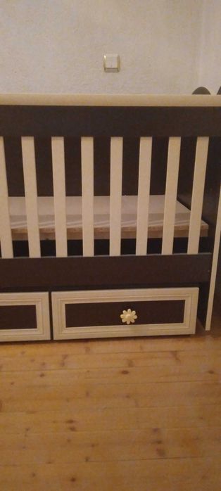 Дървено детско легло