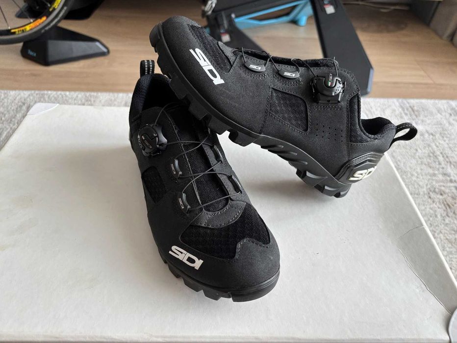 Pantofi MTB / Gravel SIDI Turbo Mărimea 42 (Branț 26 cm) – Ca noi, cu plăcuțe