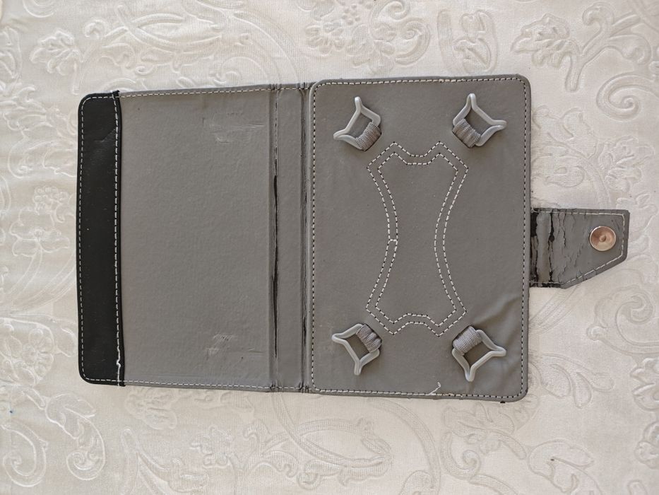 Чехол универсальный для планшета или эл.книги