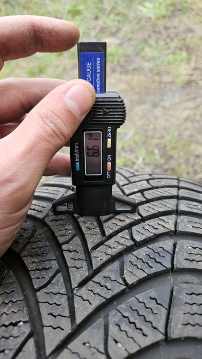 2бр гуми 205 60 16 дот 23 семперит semperit