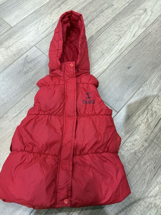 Продам детскую куртку