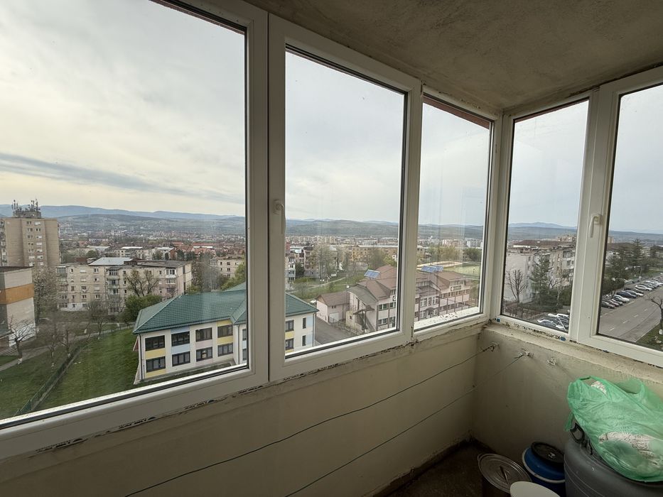 Apartament 2 camere – Micro 7, Hunedoara – Preț negociabil