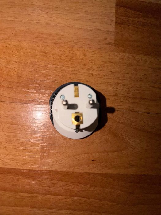 iPhone madelariga adapter