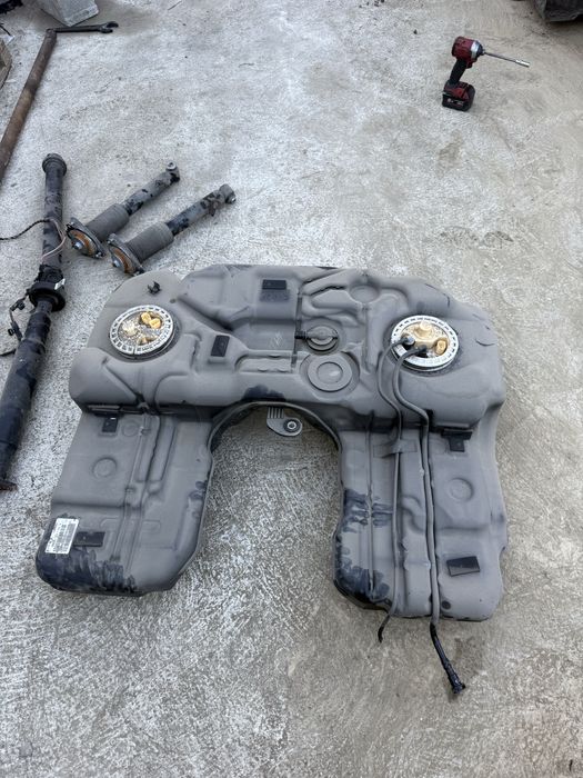 Резервоар BMW X5/X6 E70/71