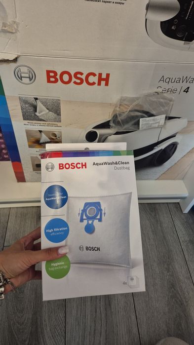Vand aspirator cu spălare BOSCH