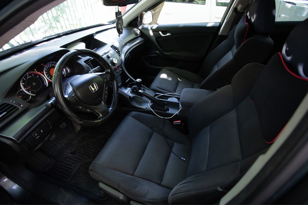 Honda Accord VIII Tourer 2013