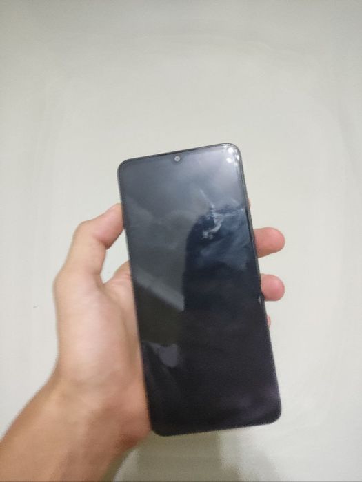 Редми 13С.С коробкой и документами в идеальном состоянии!