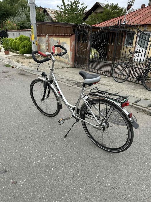 De vanzare bicicleta din aluminiu mai lmulte detali la tel