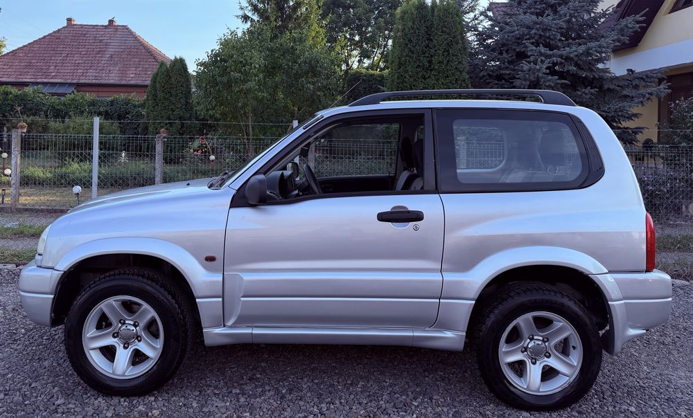 Suzuki Grand Vitara 1.6i 16V 2005 4x4 Mic\Mare *Recent adusa din Italia*Fara rugina