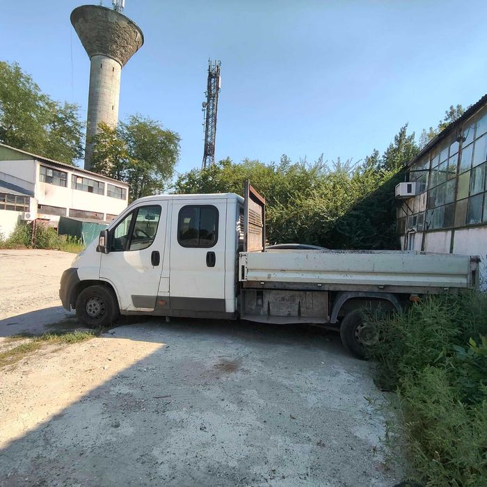 Peugeot Boxer 2012 Cabină Dublă cu Benă, 7 Locuri