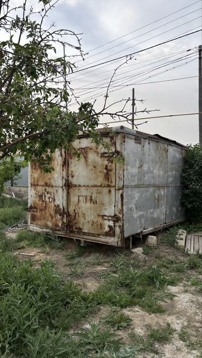 Металлический вагончик