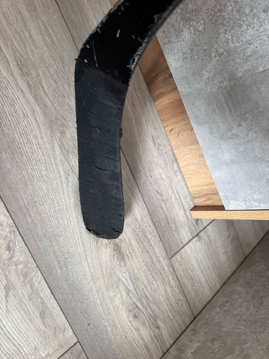 Продам хоккейную клюшку Bauer