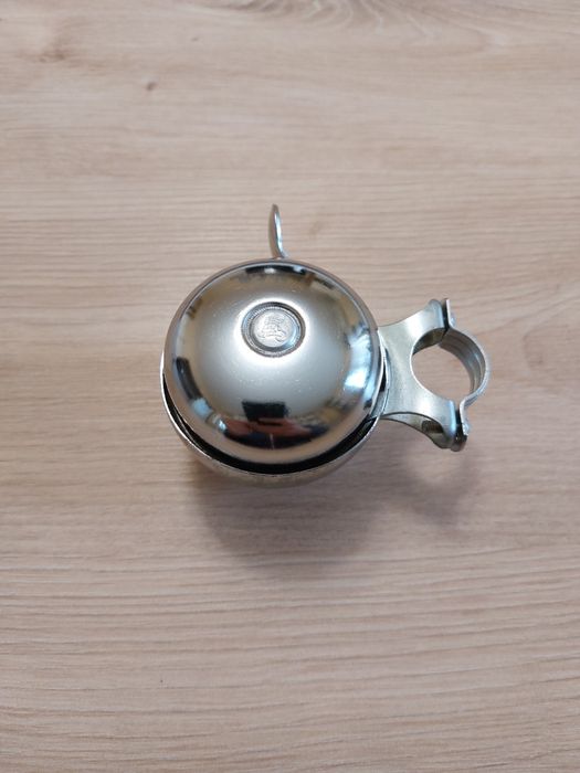 Стар хромиран звънец за колело