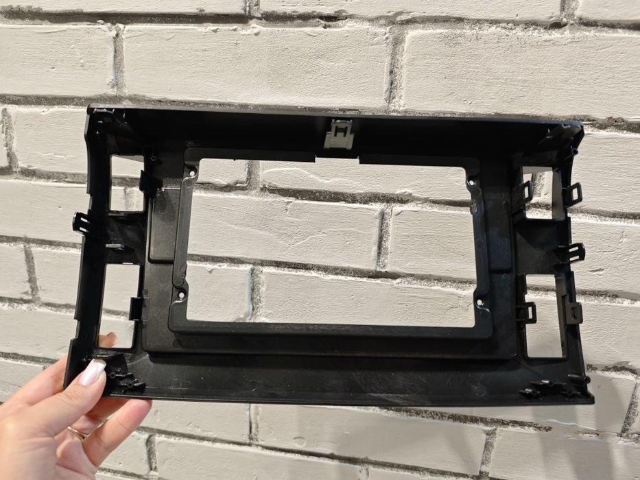 Рамка для автомогнитолы