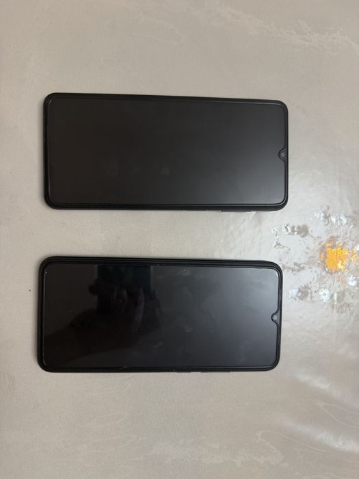 Продаю два телефона ( Galaxy A12, Redmi 9C