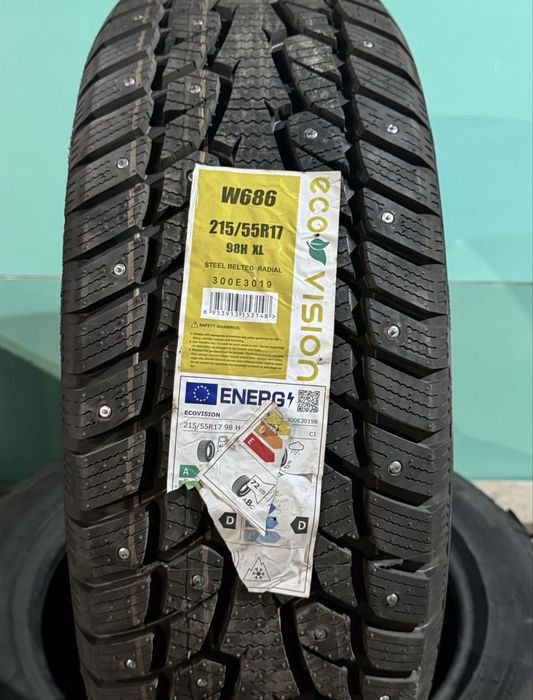 Зимние шины 215/55 R17 Ovation новые