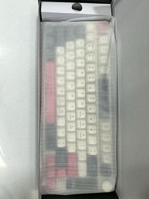 AOC Gaming GK300 RGB klaviatura yengi