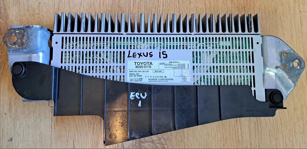 Amplificator audio statie Pioneer cod: 86280-53110 compatibil cu Lexus IS 2005-2006-2007-2008-2009-2010-2011-2012-2013 is220 is250 is350 Toyota Prius 3 2009-2015, Toyota Rav 4 III, Toyota Camry 2012-2017 Toyota Corolla 2006-2012