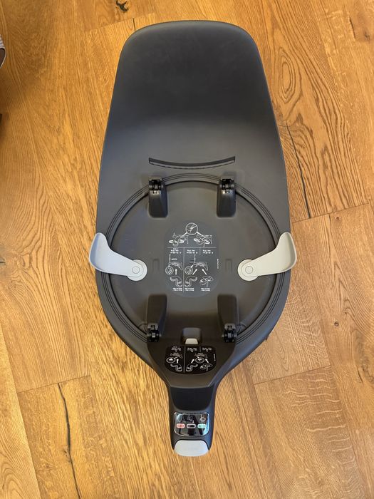 Scoică auto CYBEX CLOUD T i-size + bază ISOFIX