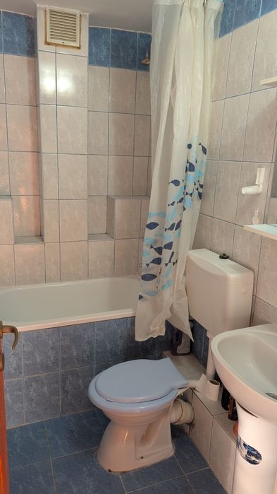 Inchiriez garsoniera