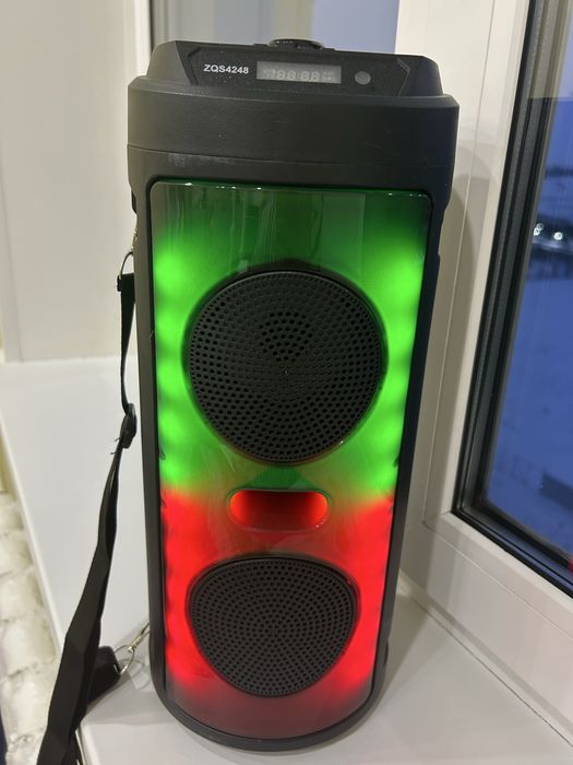 Портативная колонка.