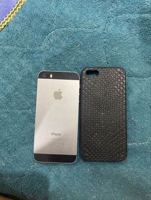 Продам айфон 5 и 5s на запчасть