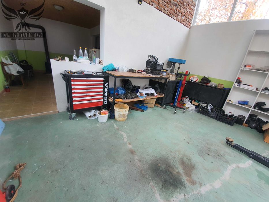 Под наем помещение склад 120кв и земя 1000кв в гр.Асеновград