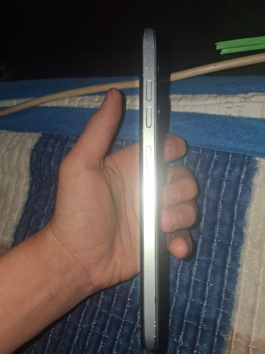 Продам TECNO SPARK 20C 128гб