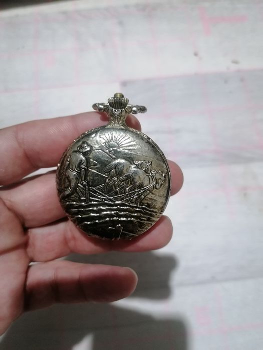 Продам корманые часы