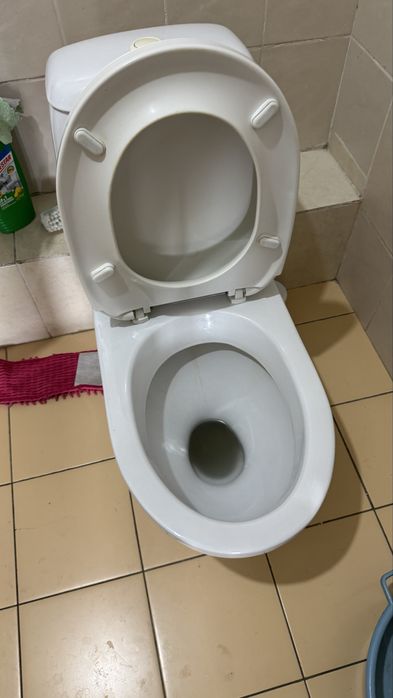 Продам сантехнику б/у со смесителями