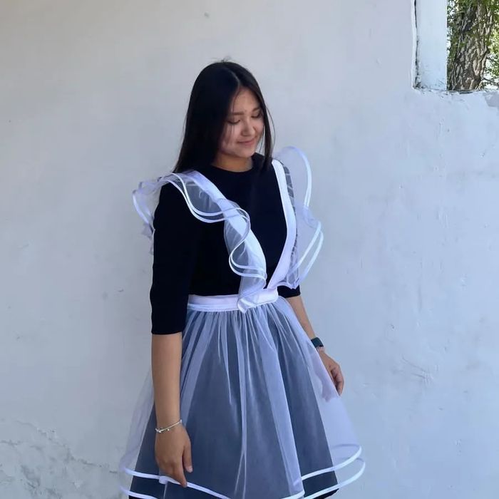 Школьное и базовое платье