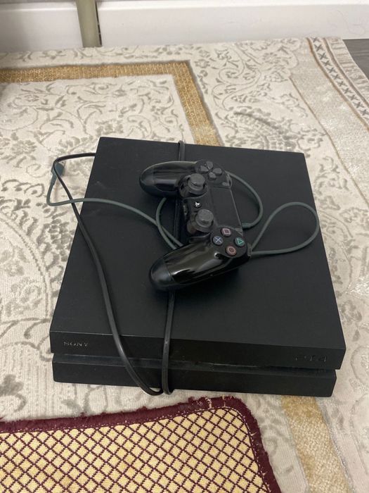 Плестейшн 4 сатылады