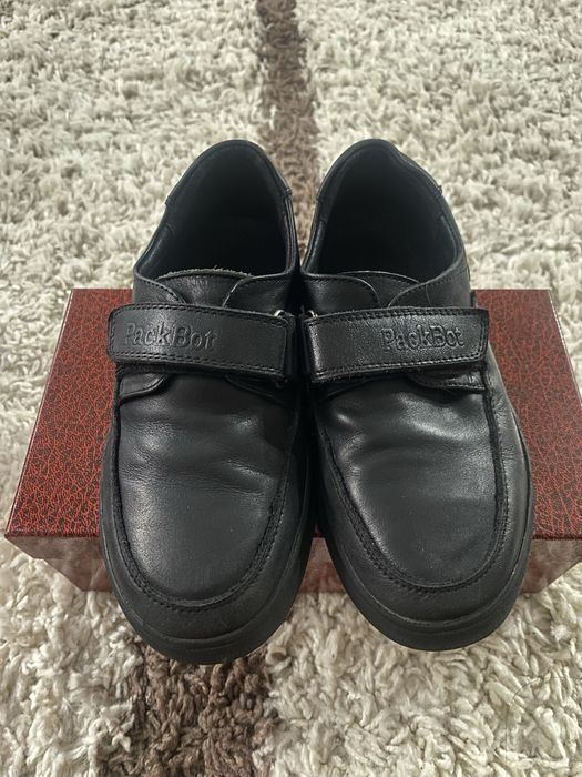 продам детскую обувь в отличном состоянии