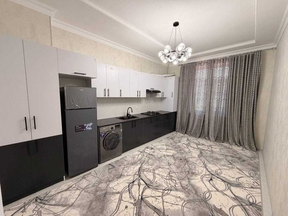 3х комнатная квартира на 5 этаже 73кв/м, в Самарканде