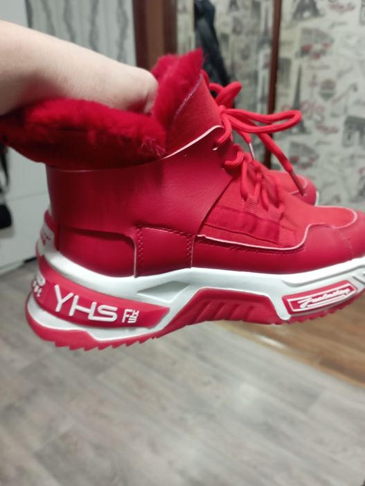 Продам кросовки весна осень!!!