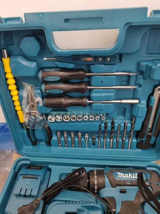 Filetantă Makita și rigolă cu scurgere verticală