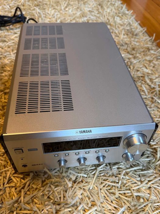 Yamaha RX-E 400 receiver