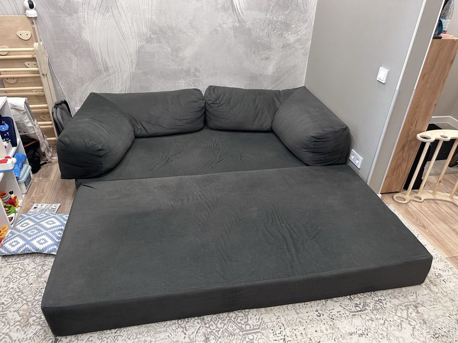 Продам! Бескаркасный диван