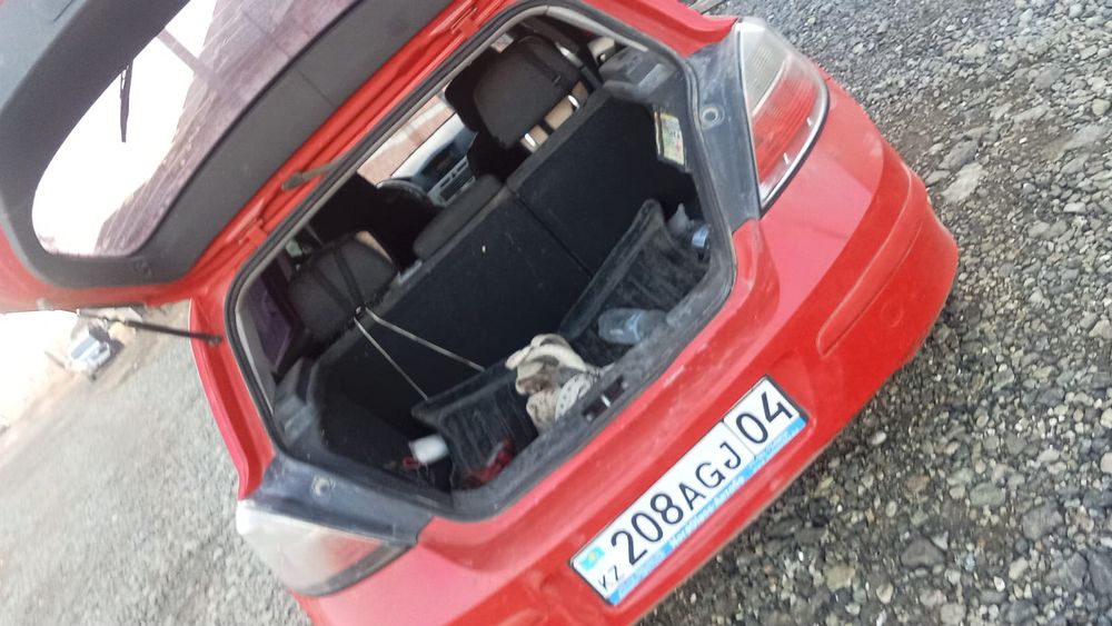 Продам машина  состояние хорошее