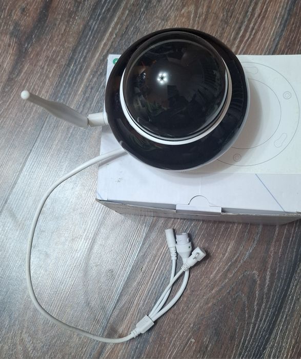 Camera de supraveghere ip ptz 5  si 8 megapixeli