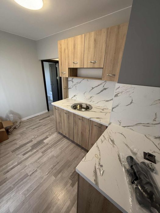 Продавам Двустаен апартамент