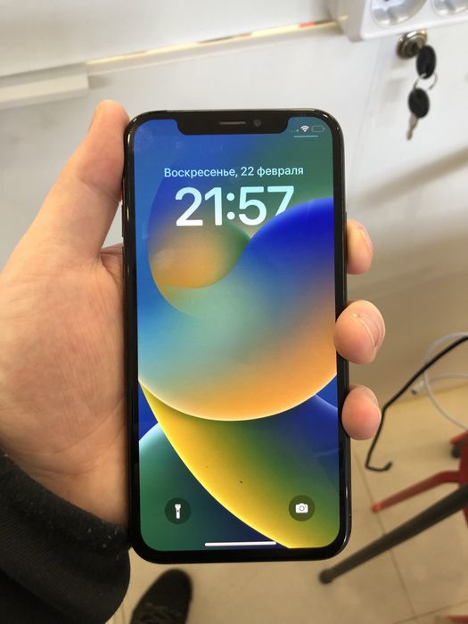 Айфон х. 64 гигабайт