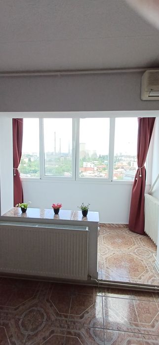 Inchiriez apartament 2 camere decomandat/ Prima inchiriere