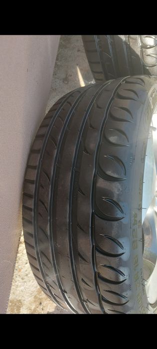 CAUCIUCURI NOI 225 / 40 / 18 VARĂ * Neutilizate *Set Complet * 999 ron