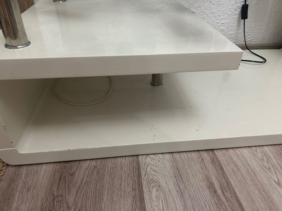 Masă de sticlă la preț avantajos