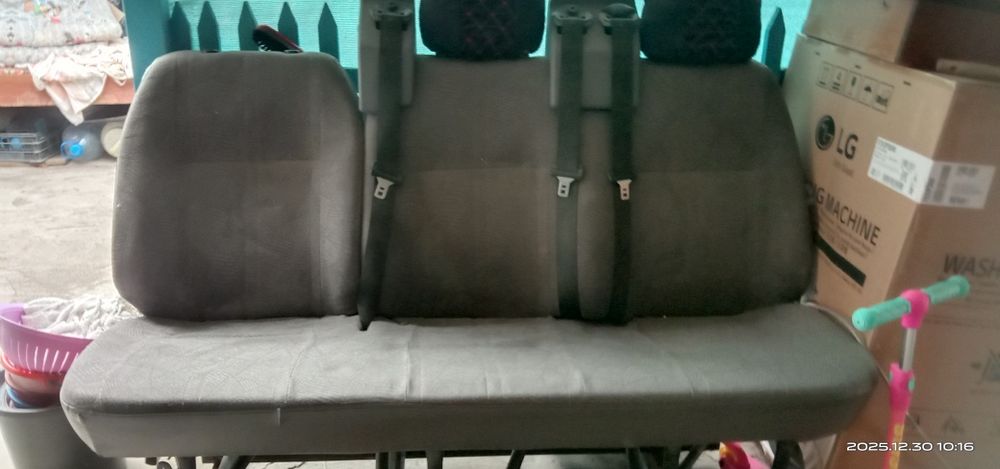 Сиденье автомобильное