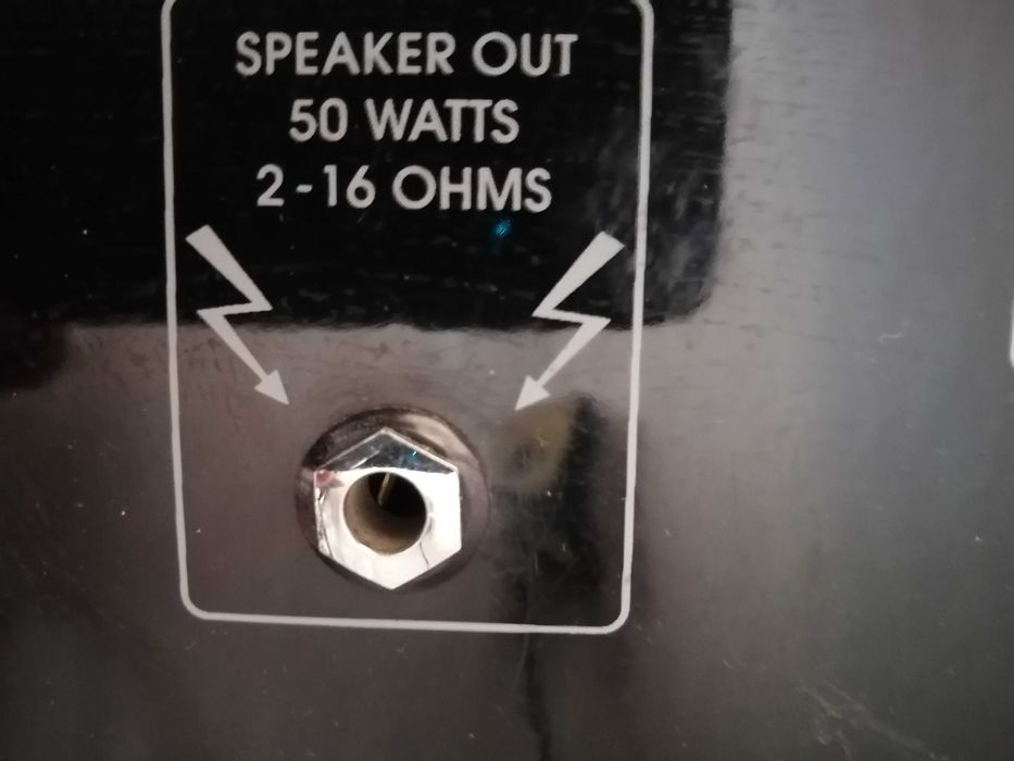 Китарен усилвател Hughes&Kettner Warp 7