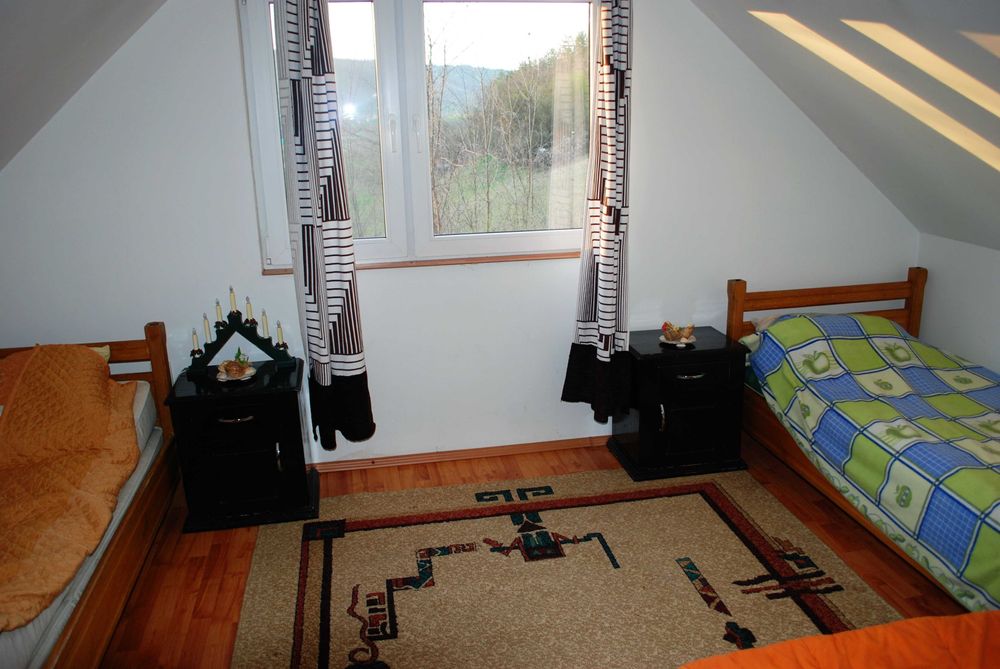 schimb/vand imobil + anexa + teren